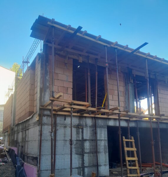 Firma de constructii realizam casa visurilor tale de la fundatie la cheie,