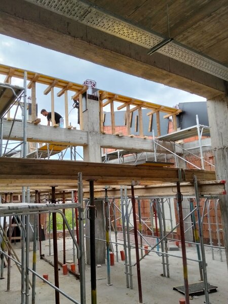 Firma de constructii realizam casa visurilor tale de la fundatie la cheie,